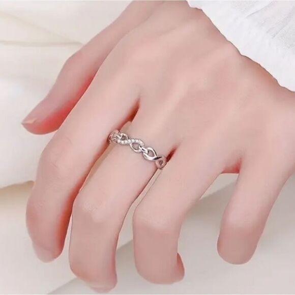925 sterling silver infinity diamond Promise ring sz 6 main image 10